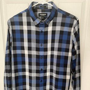 Express Performance Button Down Shirt Size M